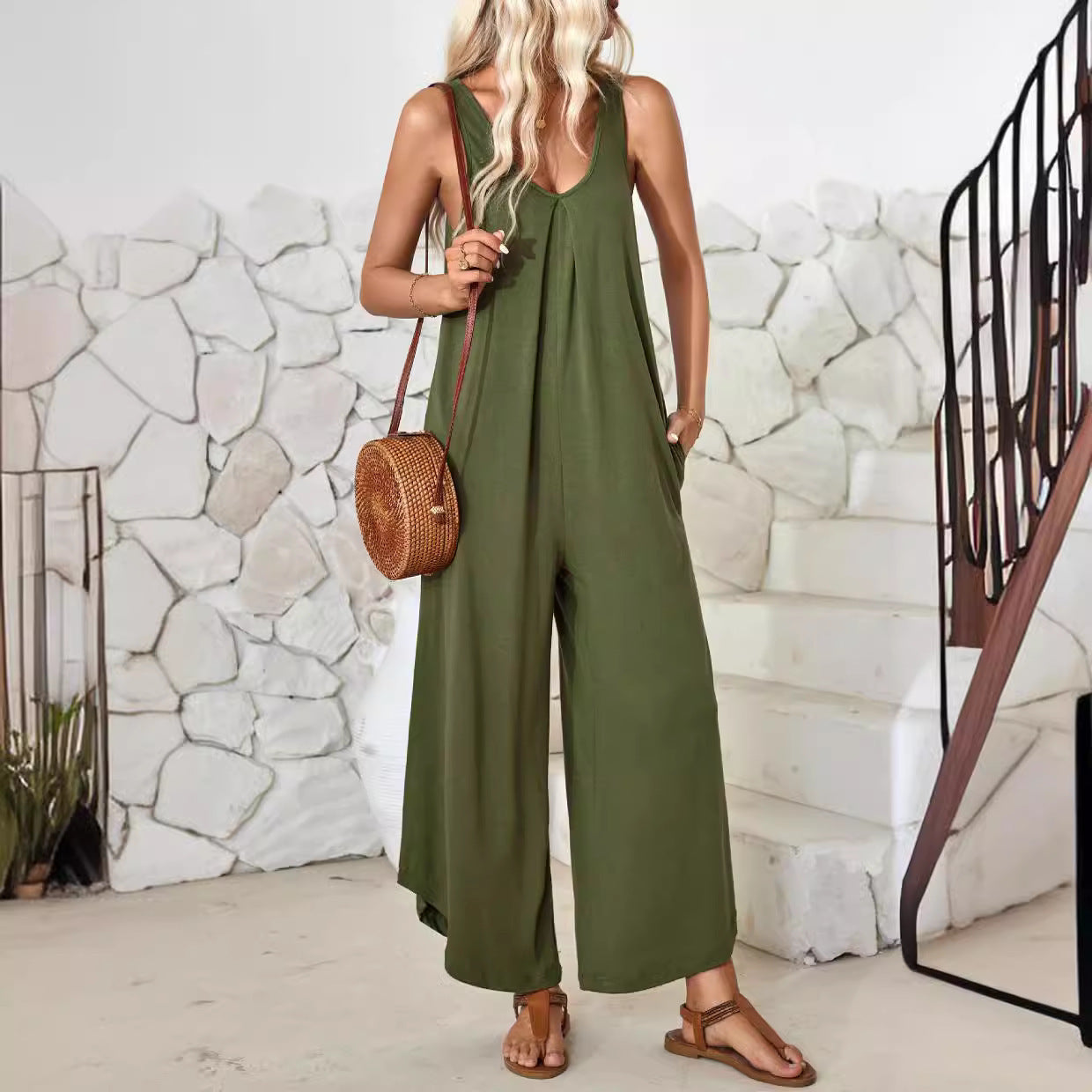 Women's Casual Sleeveless V-neck Pocket Wide Leg Jumpsuit