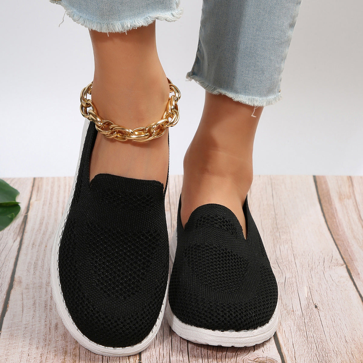 Flyknit Breathable Low Top Pumps Female Solid Color Sneakers