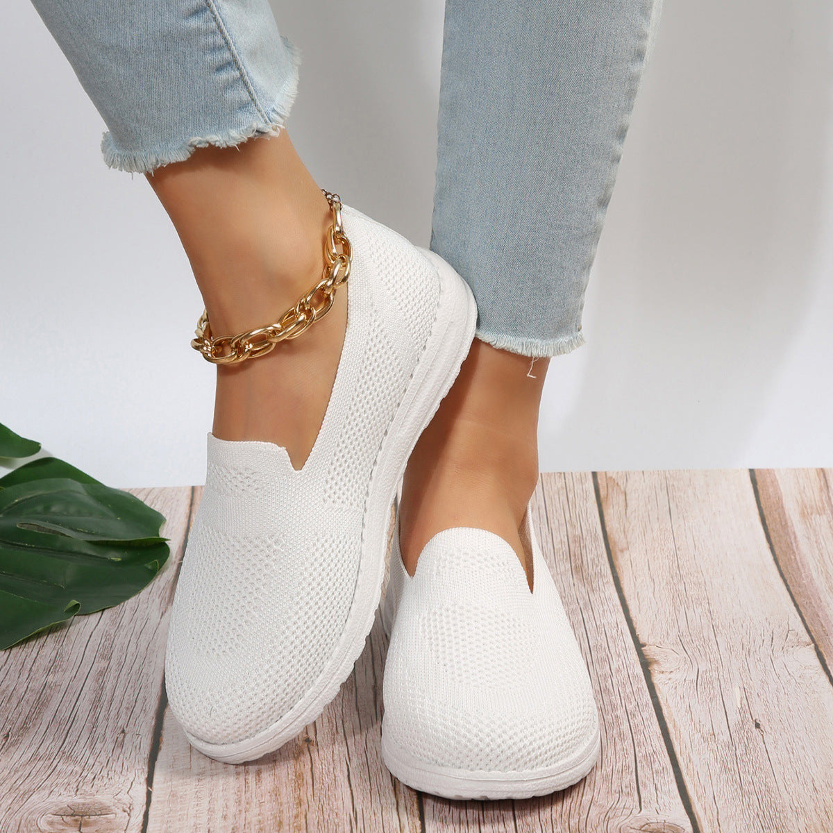 Flyknit Breathable Low Top Pumps Female Solid Color Sneakers